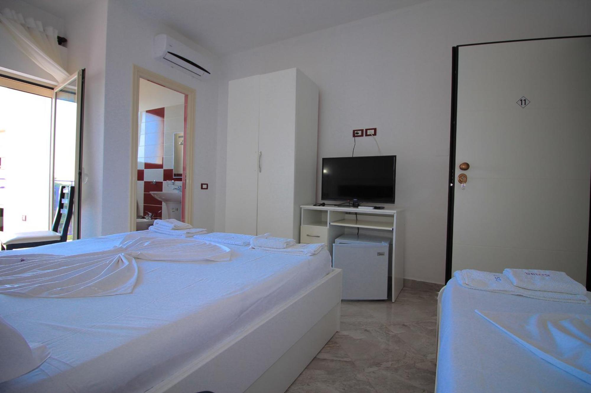 Hotel Keisa Dhërmi Exteriér fotografie